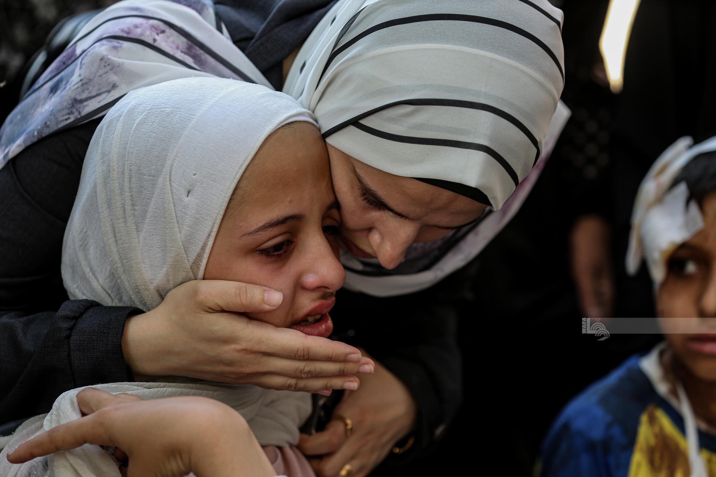 وداع وتشييع عدد من الشهداء في مجمع الشفاء الطبي بمدينة غزة